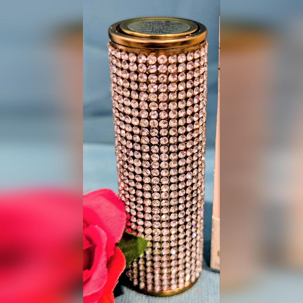 🆕 DOLLY PARTON'S Heavens Kiss Crystal Lipstick (Birthday Suit) - Picture 5 of 5
